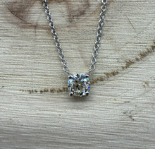 Load image into Gallery viewer, 14 ct. white gold necklace with one 0,50 ct. natural diamond

