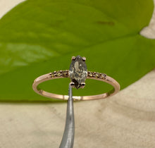 Load image into Gallery viewer, 14 ct. rose gold ring with 0,36 tcw. diamonds
