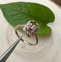 Load image into Gallery viewer, Gold ring in 14 ct. gold with 1,48 tcw. diamonds.
