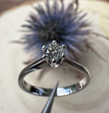 Load image into Gallery viewer, Ring in 14 ct. white gold with 0,25 ct. diamond
