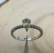 Load image into Gallery viewer, Diamondring in 14 ct. white gold with 0,54 tcw. natural diamonds
