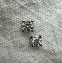 Load image into Gallery viewer, Stud earrings in 14 ct. white gold with 0,60 tcw. diamonds
