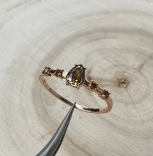 Load image into Gallery viewer, 14 ct. rose gold ring with 0,39 tcw. diamonds
