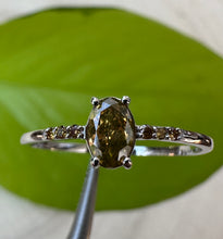 Load image into Gallery viewer, 14 ct. white gold ring with 0,35 tcw. diamonds
