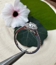 Load image into Gallery viewer, Diamondring in 14 ct. white gold with 0,84 tcw. natural diamonds
