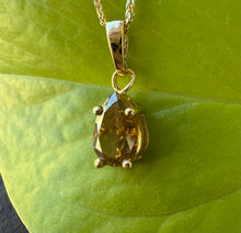 Load image into Gallery viewer, Necklace in 14 ct. gold with a 2,20 ct. diamond pendant.

