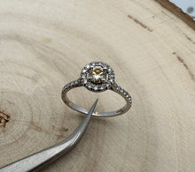 Load image into Gallery viewer, Halo ring in 14 ct. white gold with 0,48 tcw. diamonds
