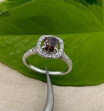Load image into Gallery viewer, Ring in 14 ct. white gold with 1,37 tcw. diamonds.
