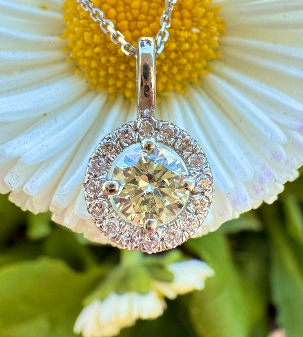 Necklace in 14 ct. white gold with 0,60 tcw. diamonds.