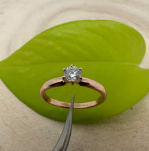 Load image into Gallery viewer, Ring in 14 ct. pink gold with 0,26 ct. diamond
