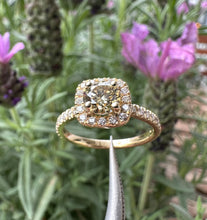 Load image into Gallery viewer, Diamond ring in 14 ct. yellow gold with 0,89 tcw. diamonds
