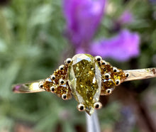 Load image into Gallery viewer, 14 ct. gold ring with 0,41 tcw. diamonds
