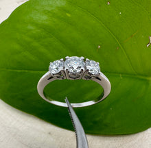 Load image into Gallery viewer, Diamondring in 14 ct. white gold with 1,13 tcw. natural diamonds
