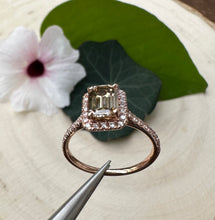 Load image into Gallery viewer, Gold ring in 14 ct. gold with 1,48 tcw. diamonds.
