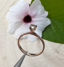 Load image into Gallery viewer, Gold ring in 14 ct. rose gold with 0,56 tcw. natural diamonds.
