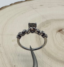 Load image into Gallery viewer, Diamond ring in 14 ct. white gold with 1,20 tcw. diamonds.
