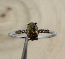 Load image into Gallery viewer, 14 ct. white gold ring with 0,35 tcw. diamonds
