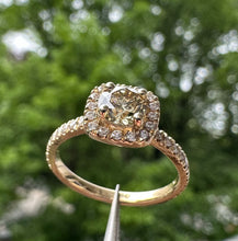 Load image into Gallery viewer, Diamond ring in 14 ct. yellow gold with 0,89 tcw. diamonds
