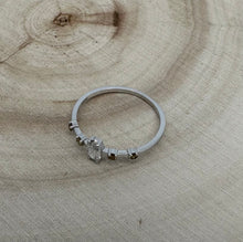 Load image into Gallery viewer, Ring in 14 ct. white gold with 0,31 tcw. diamonds
