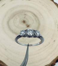 Load image into Gallery viewer, Diamondring in 14 ct. white gold with 1,13 tcw. natural diamonds
