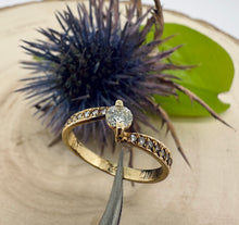 Load image into Gallery viewer, Ring in 14 ct. yellow gold with 0,37 tcw. diamonds
