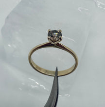 Load image into Gallery viewer, 14 ct. gold ring with 0,41 ct. diamond
