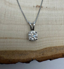 Load image into Gallery viewer, Necklace in 14 ct. white gold with 0,52 ct. diamond
