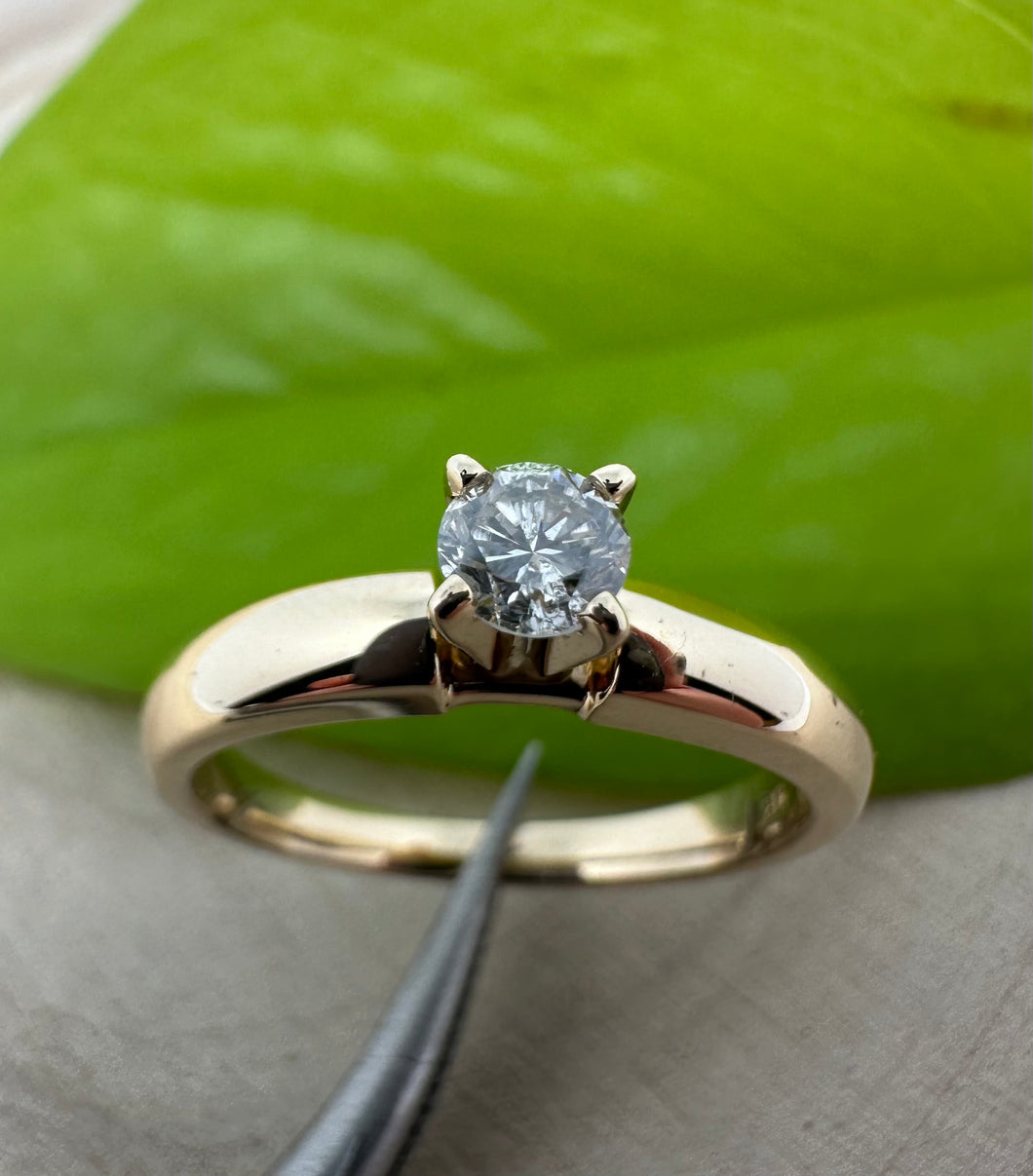 Ring in 14 ct. yellow gold with 0,25 ct. diamond