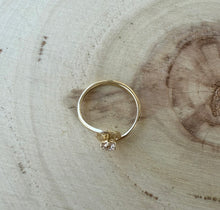 Load image into Gallery viewer, 14 ct. gold ring with one 0,40 ct. natural diamond
