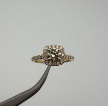 Load image into Gallery viewer, Diamond ring in 14 ct. yellow gold with 0,89 tcw. diamonds
