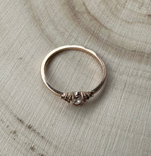 Load image into Gallery viewer, 14 ct. rose gold ring with 0,25 tcw. diamonds
