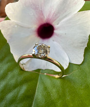 Load image into Gallery viewer, 14 ct. gold ring with 0,50 ct. natural diamond
