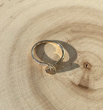 Load image into Gallery viewer, Elegant gold ring with 0,52 tcw. natural diamonds
