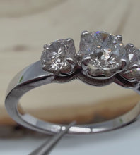 Load and play video in Gallery viewer, 14 ct. white gold ring with 0,77 ct. natural diamonds
