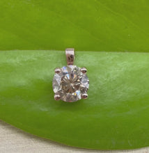 Load and play video in Gallery viewer, Pendant in 14 ct. rose gold holding one 0,51 ct. natural diamond
