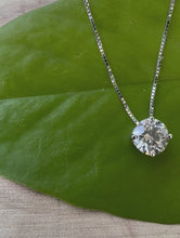 Load and play video in Gallery viewer, 14 ct. white gold necklace with 0,93 ct. diamond pendant
