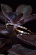 Load image into Gallery viewer, Elegant Gold Ring with Light Brown Diamond
