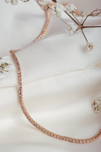 Load image into Gallery viewer, Stunning necklace with pink diamonds
